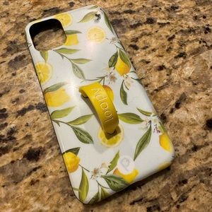 Loopy case for an iPhone 11 ProMax.